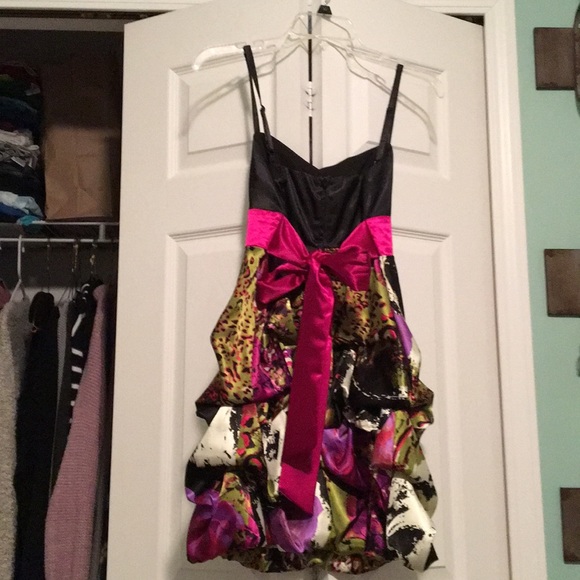 Formal Dress - Picture 2 of 2